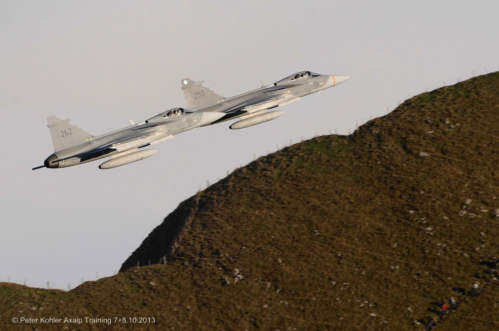 %_tempFileNamecomp_131008_AXA%20402%