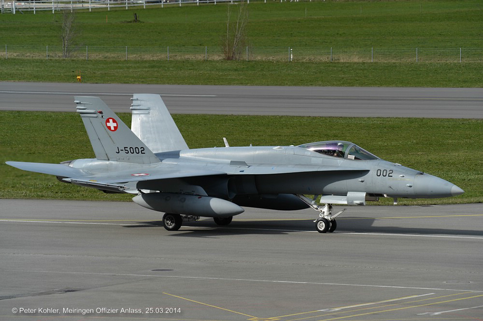 %_tempFileNamecomp_140325_MEI_Offizieranlass%20241%