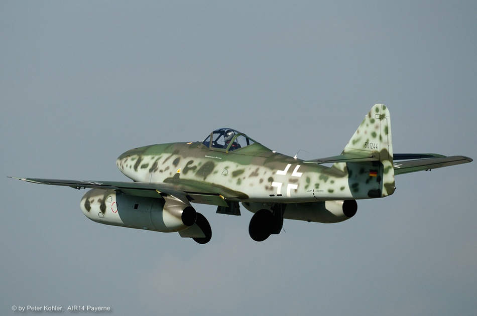 %_tempFileNamecomp_Air14_D300s%20184-%